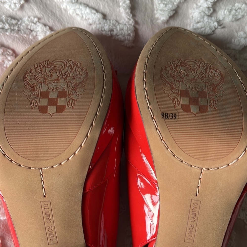 Vince Camuto - bright coral patent leather heels - Picture 8 of 9